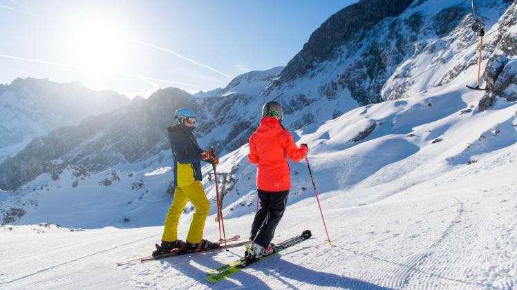 Skifahren in den Alpen: Saison startet in Gletschergebieten