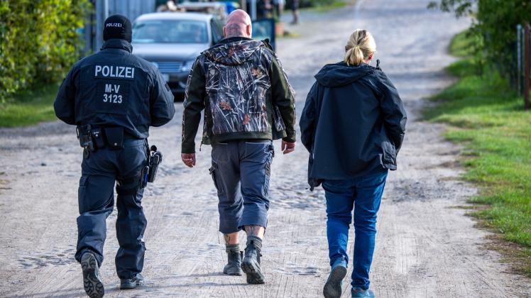 Razzia gegen Neonazi-Gruppe in Mecklenburg-Vorpommern