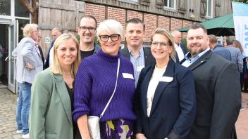 Das Organisationsteam aus der Eutiner Wirtschaft ist begeistert vom Feedback zur Veranstaltung: Julia Matthiensen, Thorben Junge, Regine Mix, Stefan Dose, Julia Hoth und Christian Schulz. Nun gehe es darum, Ideen zusammen mit Politik zu entwickeln.