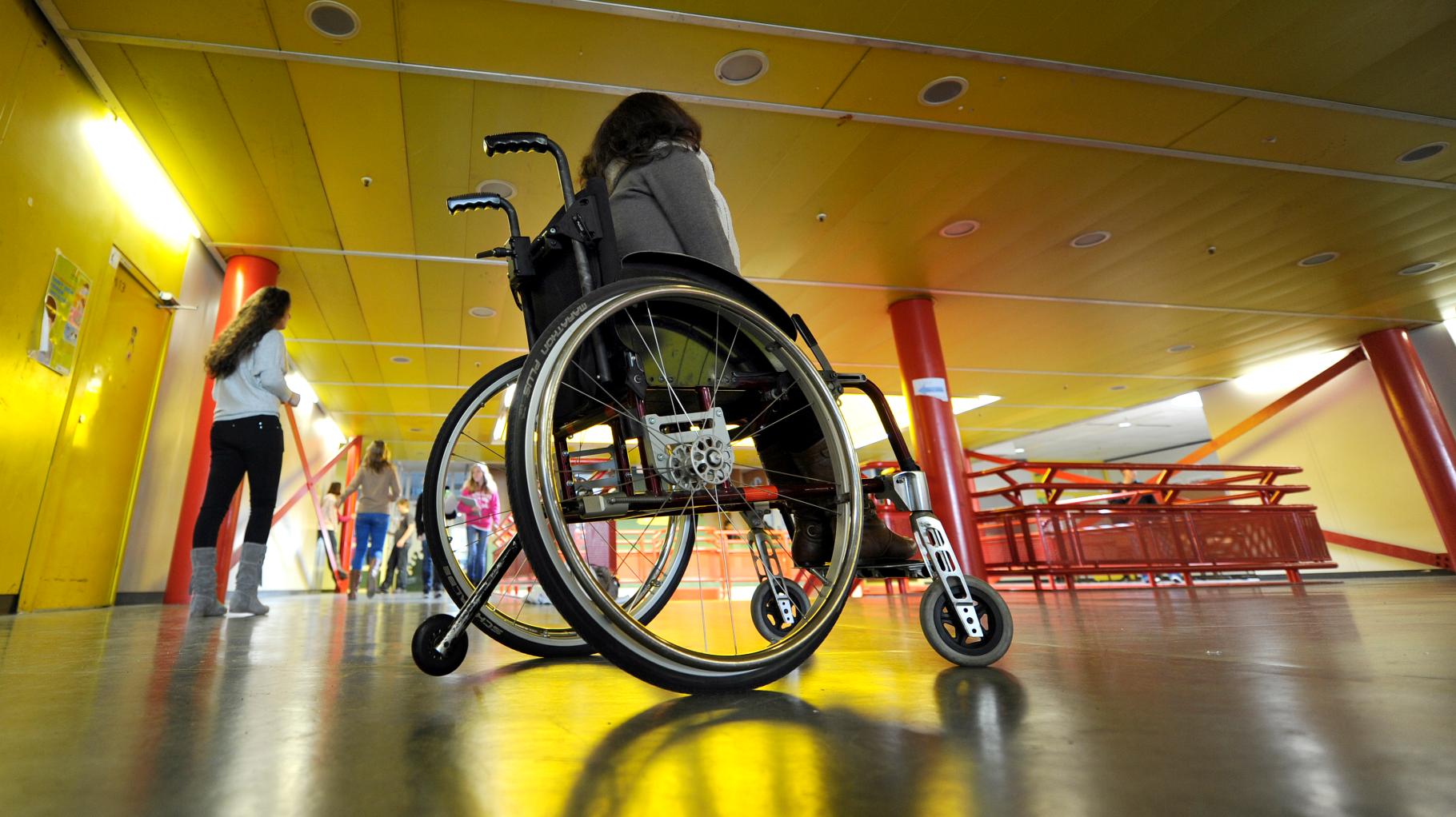 Menschen mit Behinderung mit Anliegen im Landtag