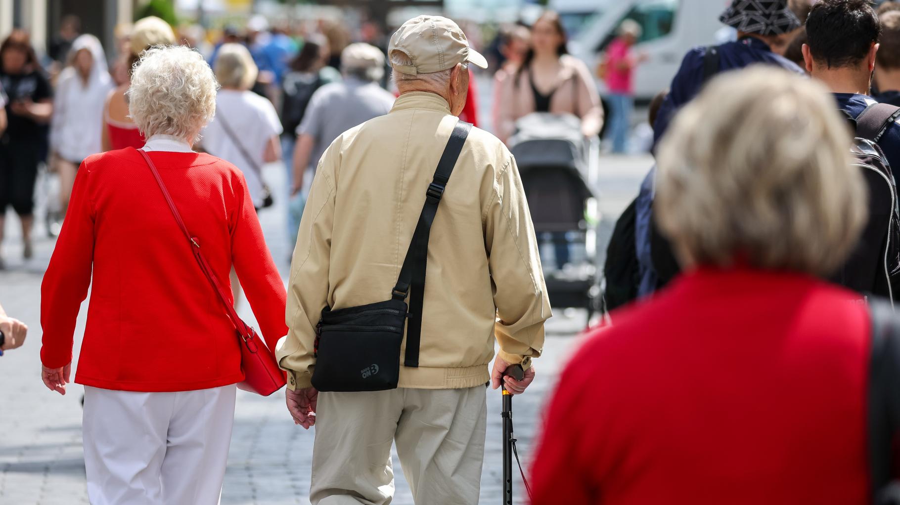Jeder zweite Rentner bekommt nach 40 Jahren Arbeit unter 1400 Euro Rente