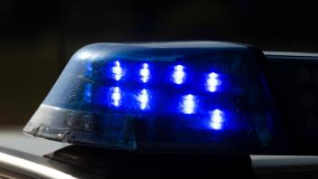 Melle, Deutschland 14. Juni 2022: Ein Blaulicht von einem Einsatzfahrzeug, Streifenwagen der Polizei. Landkreis Osnabrüc