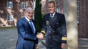 FueAkBw Stv Nato Gensekr Geoana Besuch