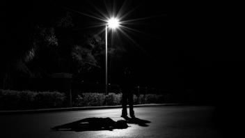 Nacht Straße dunkel Laterne Symbol Symbolfoto