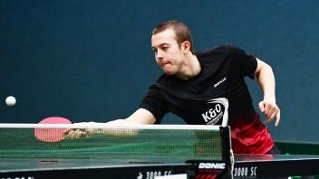 Foto Rolf Tobis1.4.2023TV Hude, Tischtennis-Oberliga:lJoshua Martin
