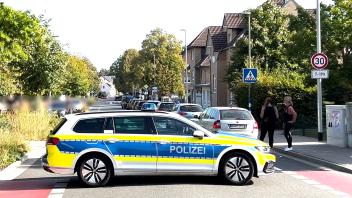 Großeinsatz der Polizei am Schulgelände an der Knollstraße in Osnabrück