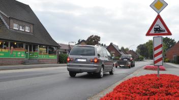 Die Sögeler Straße ist eine der Hauptverkehrsverbindungen in Lathen.