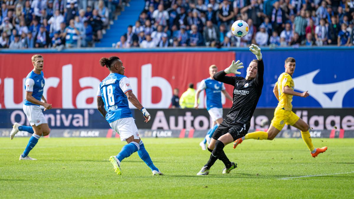 FC Hansa Rostock gewinnt mit spätem Tor 1:0 gegen Braunschweig | SVZ
