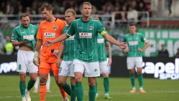 GER, 3. Liga VfB Luebeck vs Hallescher FC / 30.09.2023, Dietmar-Scholze-Stadion an der Lohmuehle, Luebeck, GER, 3. Liga 