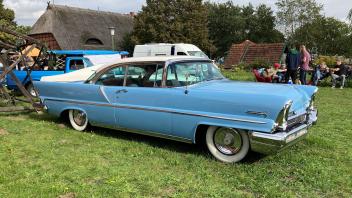 US-Cars Freunde treffen sich zum Saisonabschluss in Wittenburg