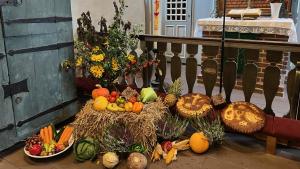 Die, zum Erntedankfest, festlich geschmückte Amrumer St. Clemens Kirche