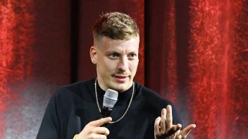 Felix Lobrecht erhält Comedypreis