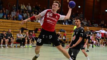 Foto Rolf Tobis3.10.2023, Handball-Oberliga 2023/24HSG Delmenhorst - HC Bremenmit Ball: Till Rune Eisenmenger (HSG)
