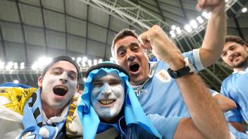 Ghana v Uruguay - FIFA World Cup, WM, Weltmeisterschaft, Fussball 2022 - Group H - Al Janoub Stadium Argentina fans in t
