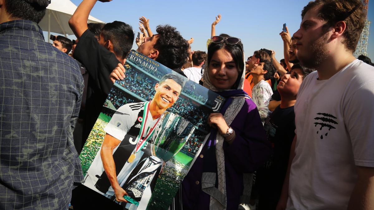 Cristiano Ronaldo Faces Controversy in Iran Over Careless Hug with Female Fan