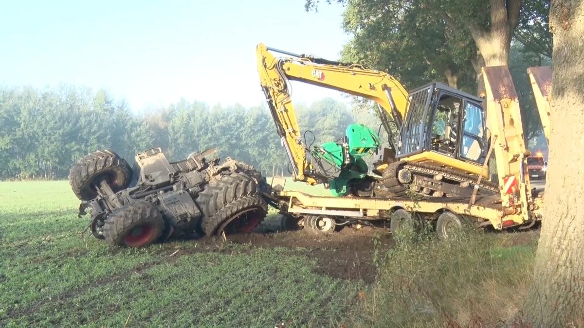 Unfall: Traktor Und Auto Stoßen Bei Berge Zusammen | NOZ