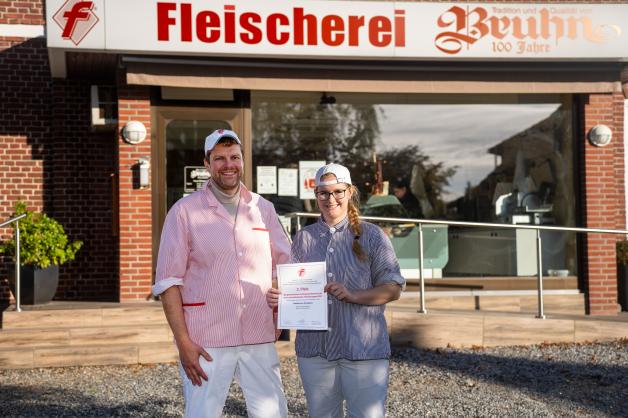 Katharina Knutzen aus Niesgrau will Fleischermeisterin werden | SHZ