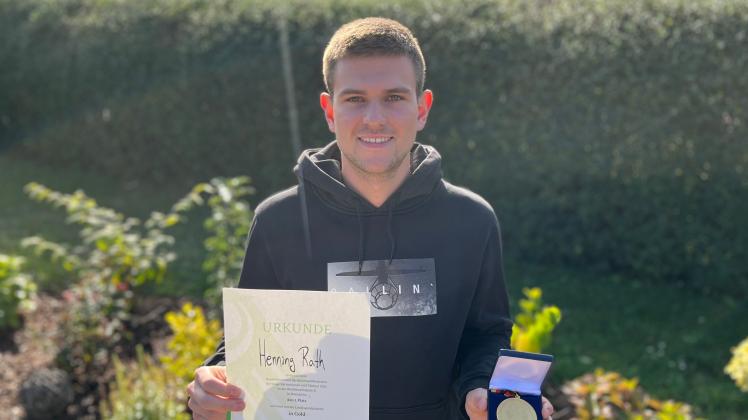 Henning Rath aus Neuhaus ist der beste junge Gärtner Deutschlands SVZ