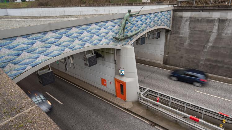 Reparaturarbeiten: Kanaltunnel Rendsburg mitten am Tag gesperrt