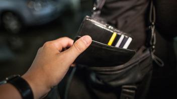 Handtaschen-Diebstahl nimmt zu