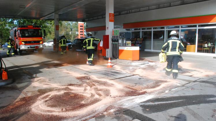 AudiFahrer für Diesellache auf einer Tankstelle in Glinde SHZ