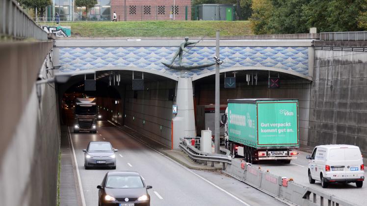 Verwunderlich Kanaltunnel Rendsburg Sperrung 2023 Ebenbildnull