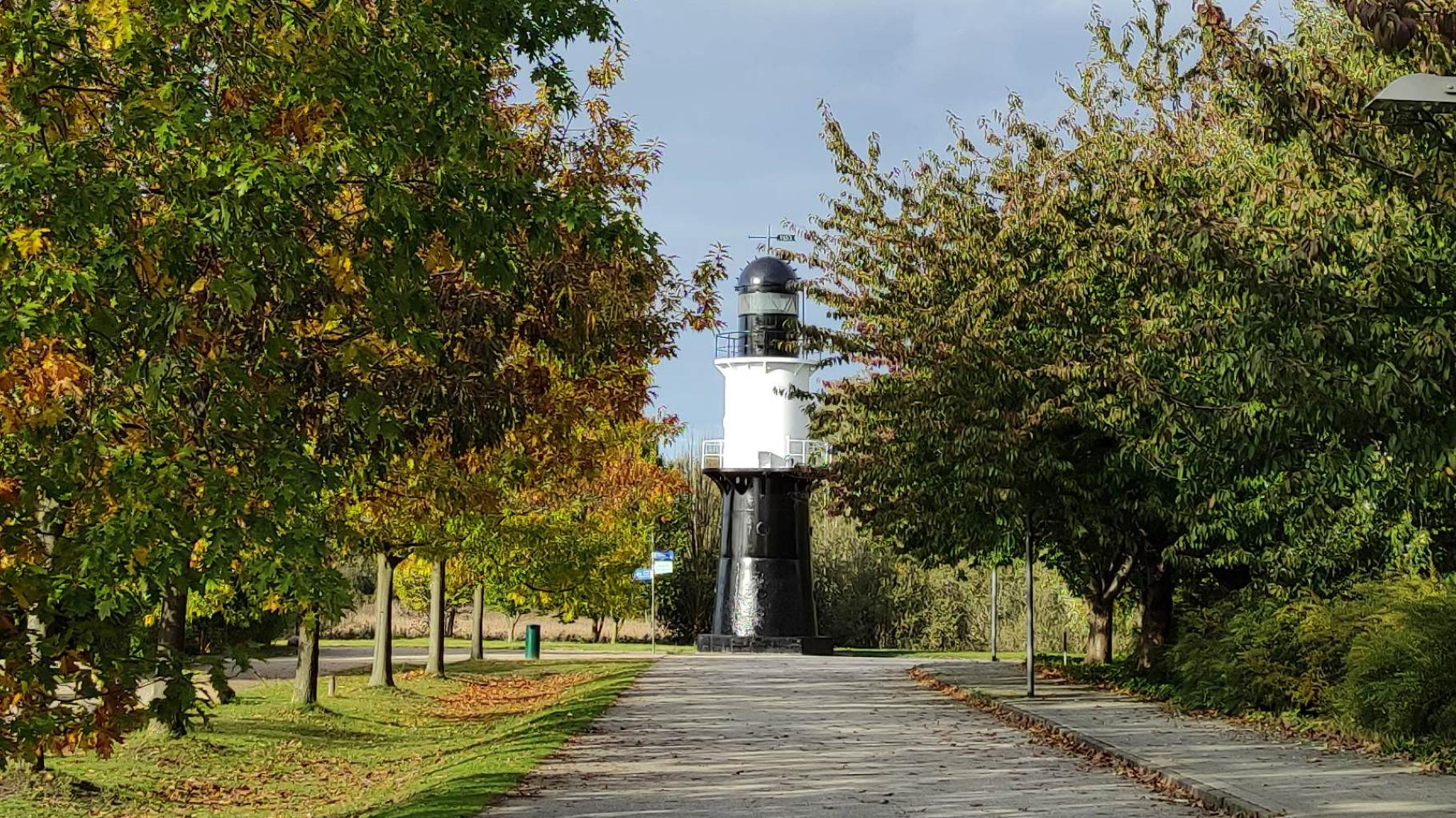 60 Jahre alter Rostocker Leuchtturm saniert und für kommende Jahrzehnte gesichert