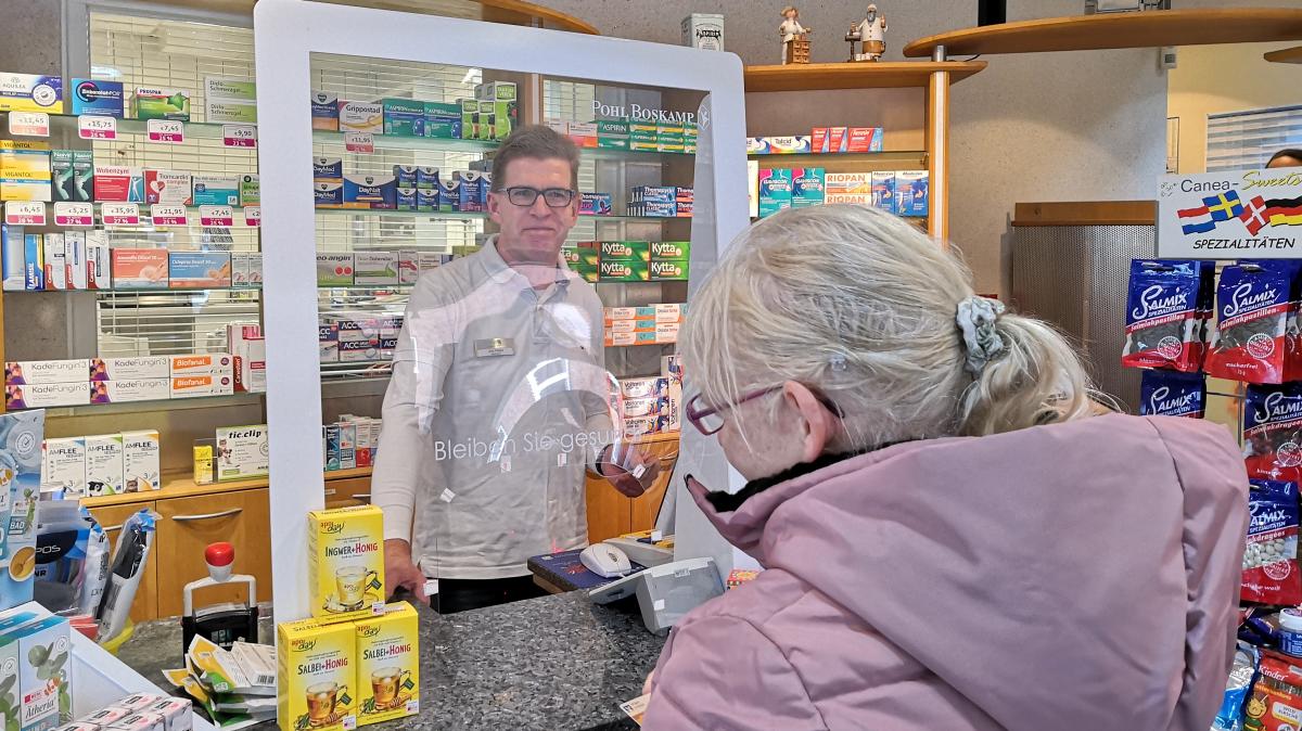 Apothekenstreik in Neumünster Der Ansturm auf die Notapotheke SHZ