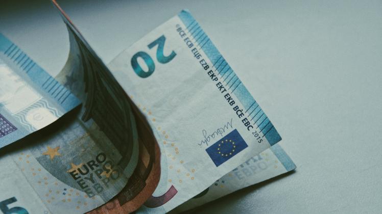 Geld sparen: 50 Tipps für Rentner für mehr Geld im Alltag