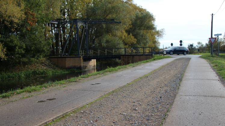 Probleme bei Sanierung der Bankette am BützowGüstrowKanal SVZ