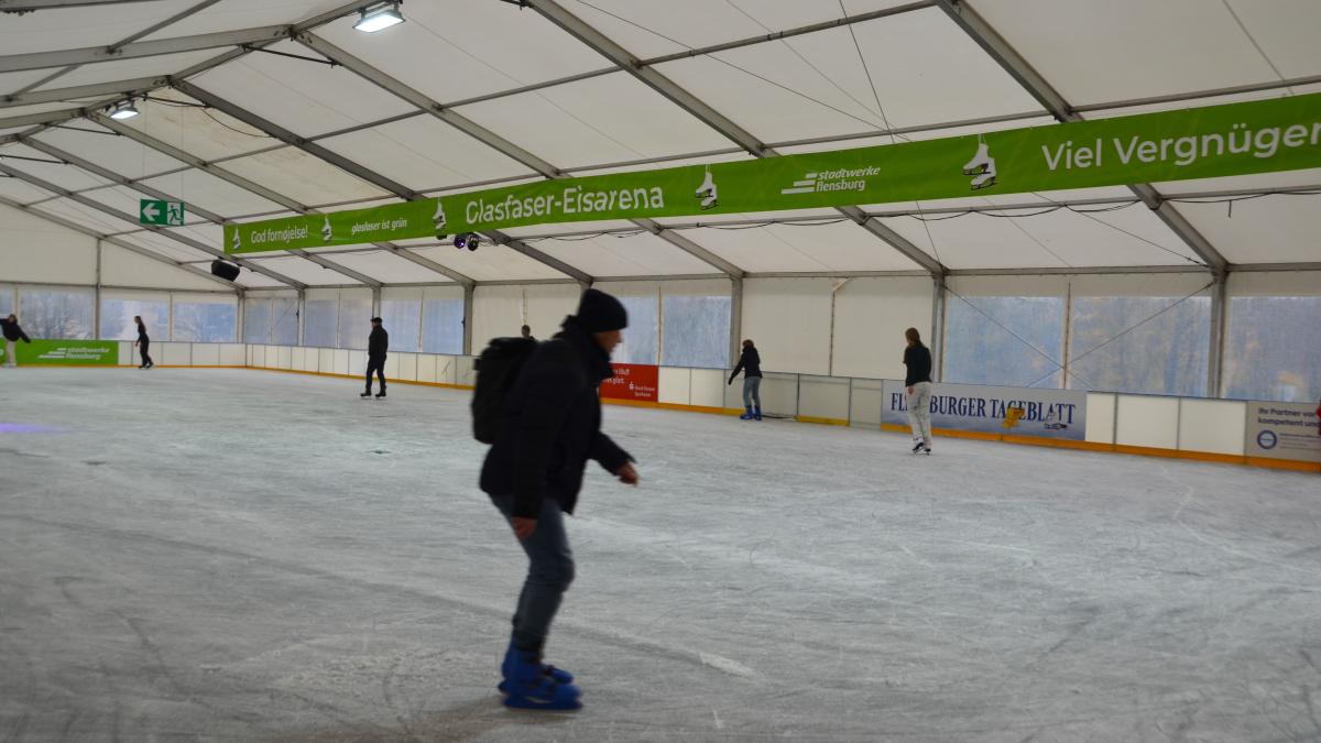 Schlittschuhlaufen in Flensburg Eislaufbahn an der Exe
