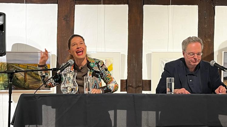 Literaturtage Mit Schauergeschichten Und Fontane In Bad Essen