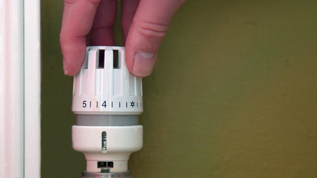 Tipps-vom-Fachmann-Mit-diesen-4-Tricks-sparen-Sie-beim-Heizen-viel-Geld