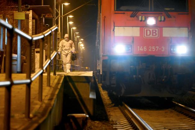 Ein Jahr Nach Messerattacke In Brokstedt: „Die Angst Fährt Mit“ | SHZ