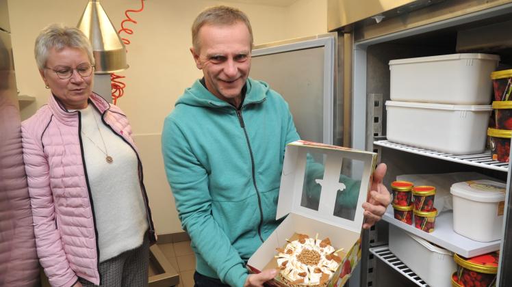 So stellt Familie Franzen in Dörpen BauernhofEis her
