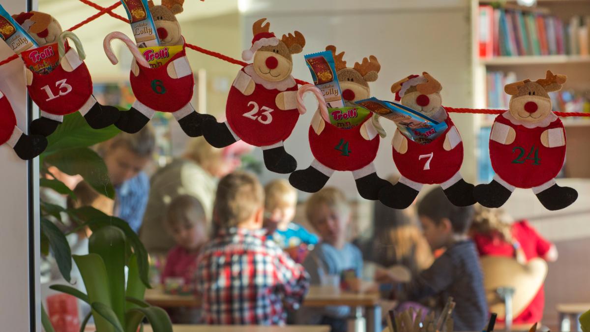 Hamburg: Kita in Lokstadt nach Weihnachtsbaum-Verzicht bedroht | SHZ