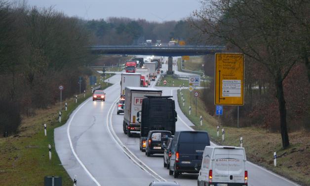 Sperrung Rader Hochbrücke/A7: Stau In Und Um Rendsburg | SHZ