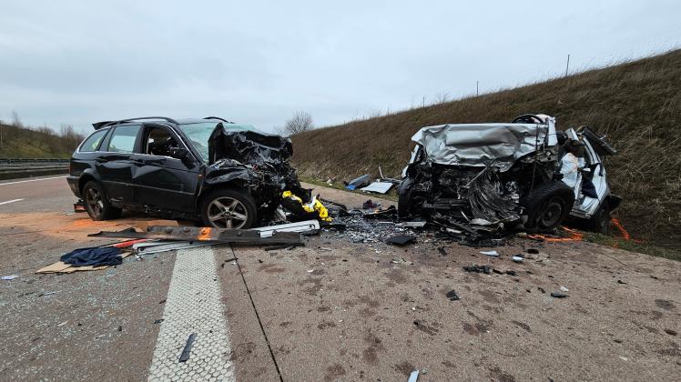 Falschfahrer Verursacht Schweren Unfall Auf A38 – Drei Tote | NOZ