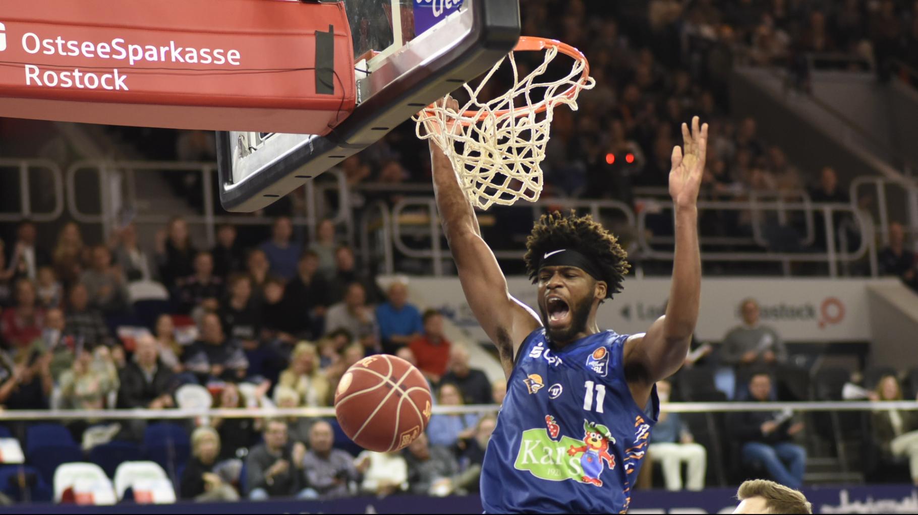 Rostock Seawolves jagen die Löwen Braunschweig aus der Stadthalle