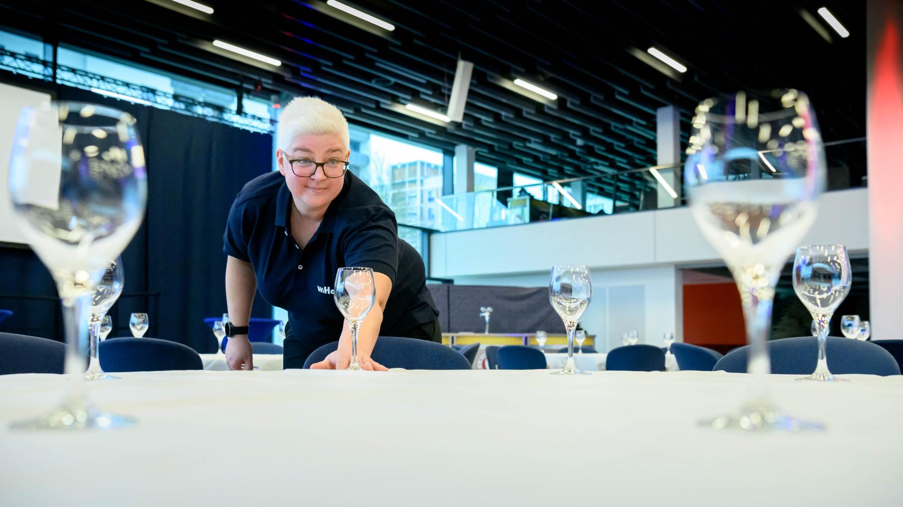 Stadthalle Rostock: Keine Feier ohne Jenny Birnbaum