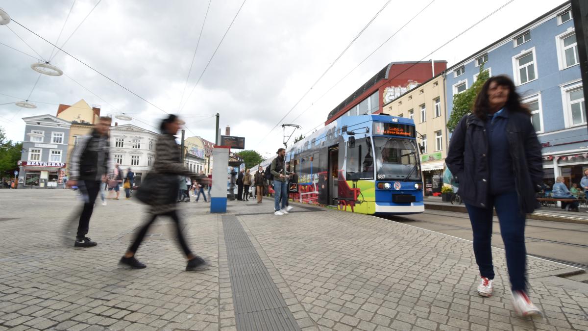 Mit neuem Ticket drei Tage in Rostock mit Bus und Bahn unterwegs NNN