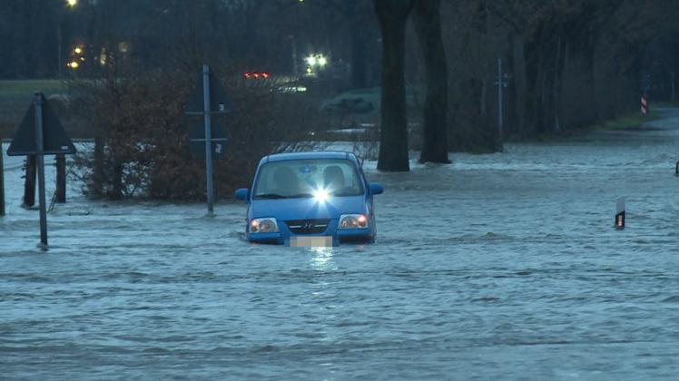 Feuerwehr Im Emsland Sauer: Absperrung Wegen Hochwasser Ignoriert | NOZ