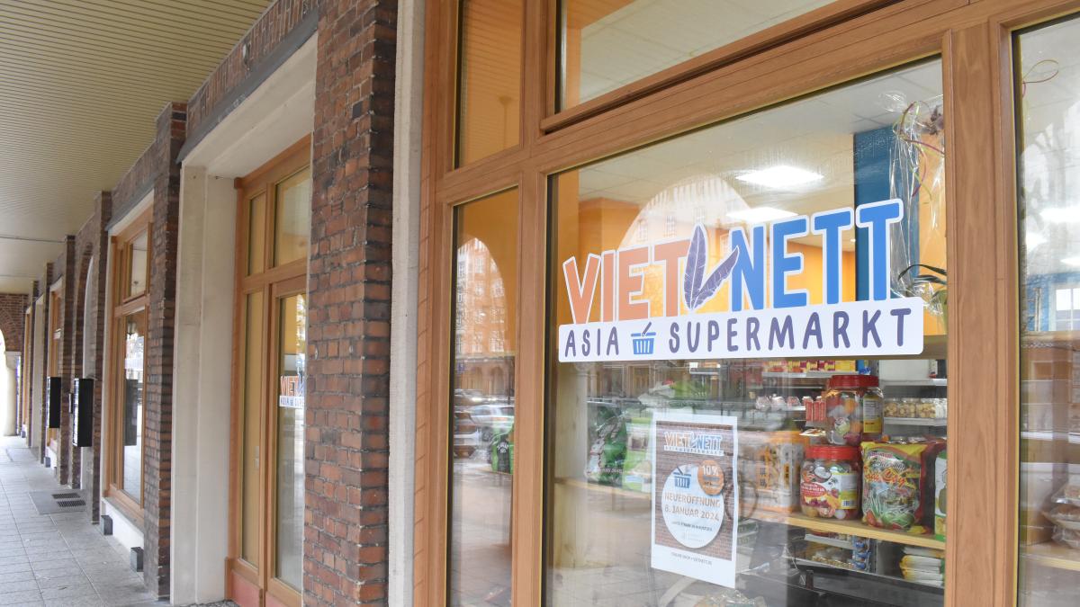 Neuer Asia Supermarkt in der Langen Straße in Rostock NNN