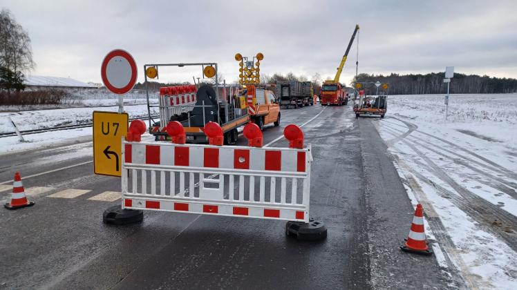 Schwerer Unfall Bei Schneeglätte Auf B213 Bei Haselünne | NOZ