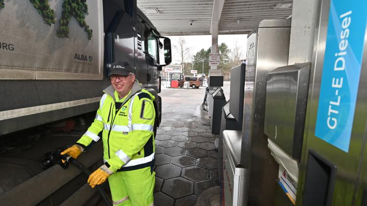 Wunderschne Gtl Diesel Tankstellen Bildernull