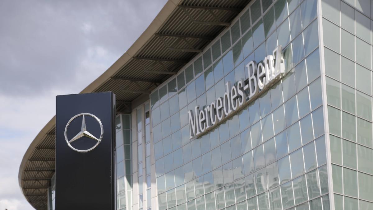 MercedesBenz prüft Verkauf konzerneigener Autohäuser NOZ
