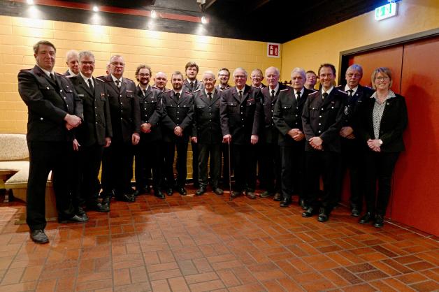 rger-mit-corona-kritikern-in-feuerwehr-wehrf-hrung-tritt-zur-ck
