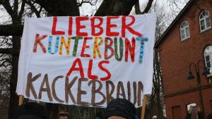 Impressionen von der Demonstration gegen Rechts in Pinneberg