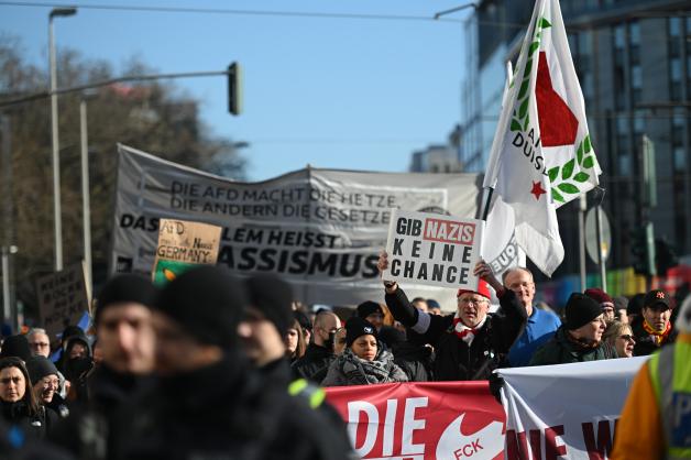 Holocaust-Gedenktag: Wieder Großdemos In Deutschland Gegen Rechts | NOZ