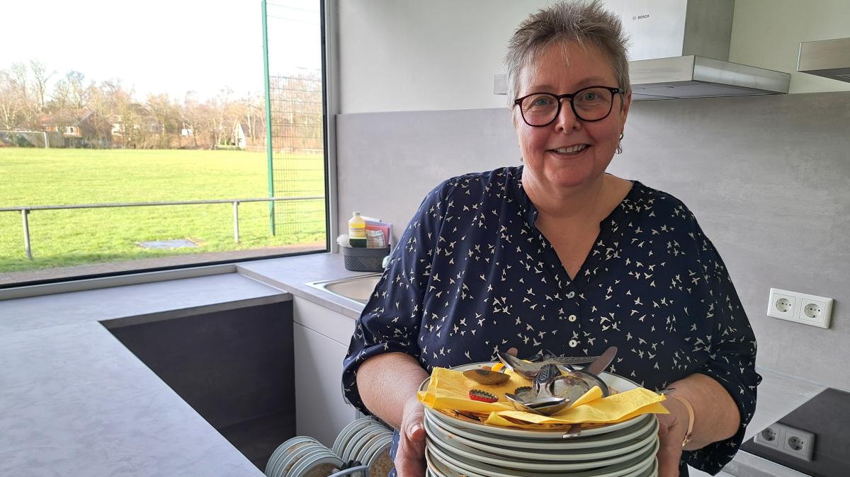 Elke Petersen erhält Ehrenamtspreis von Dagebüll SHZ